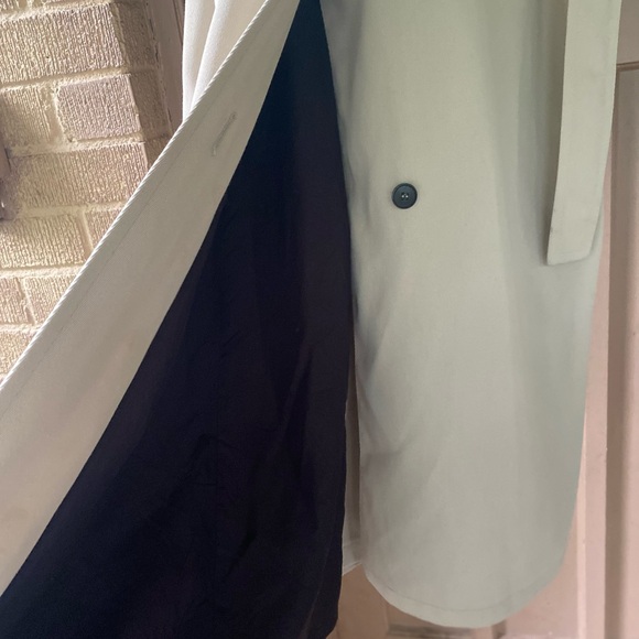 Modern maxi double-breasted trench coat - Picture 10 of 12